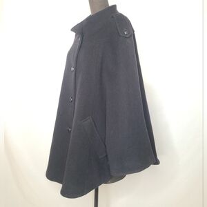 Anne Klein Black Wool Buttoned Cape, Poncho, Jacket, Coat,Size "XL" Medium or L